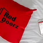 Reddoorz Near Ciputra World 3